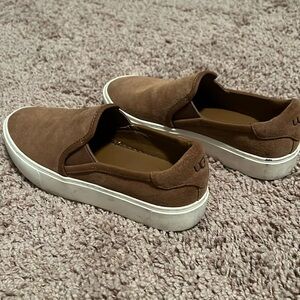 Uggs slip on sneakers size 6